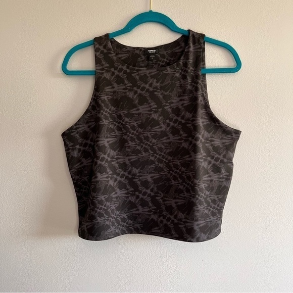 Express Body Contour Black Patterned High Compression High Neck Cropped Tank XL - Picture 2 of 6
